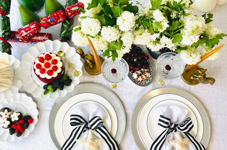 3 Inspiring Tablescapes For Christmas